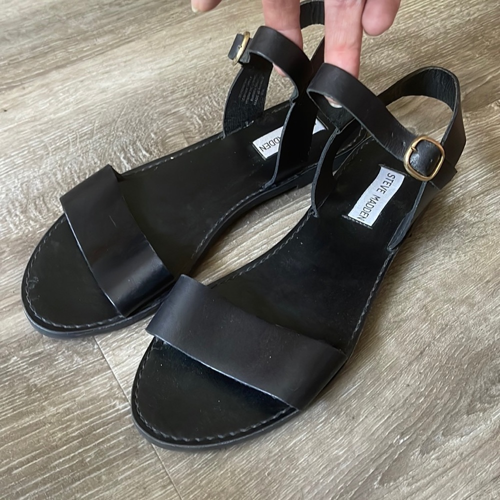 Steve Madden Black Sandals W9